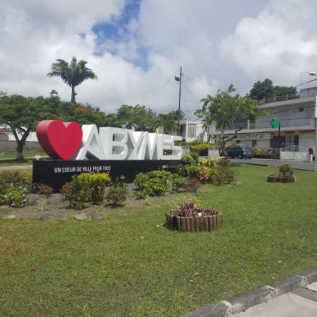 Appartement Centre Guadeloupe, accessible et proche Les Abymes Extérieur photo