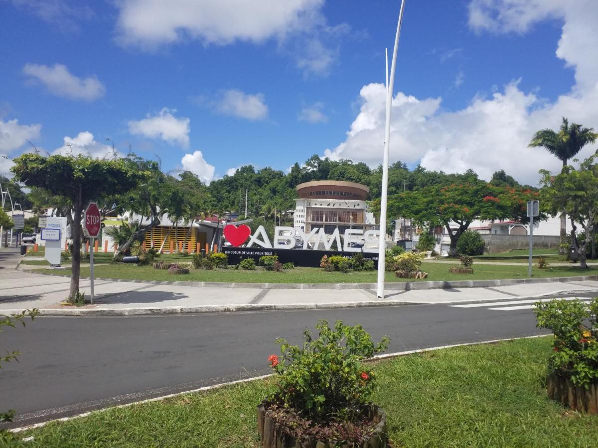 Appartement Centre Guadeloupe, accessible et proche Les Abymes Extérieur photo
